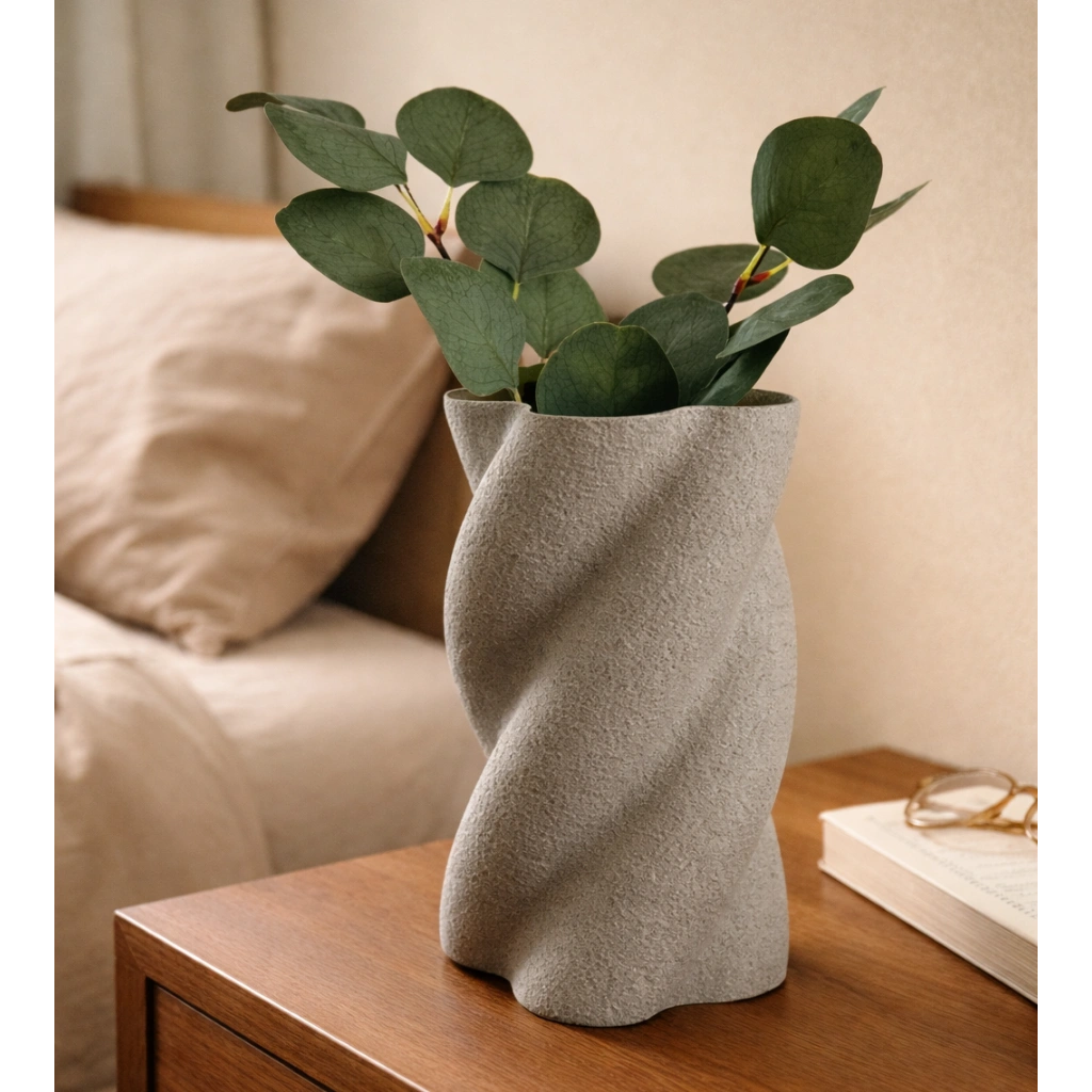 Twisted vase